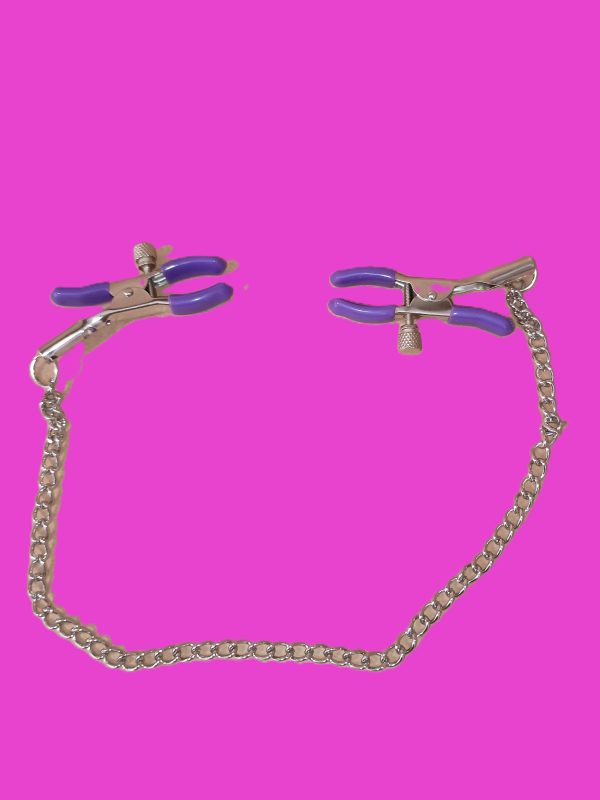 Nipple clamp and chain